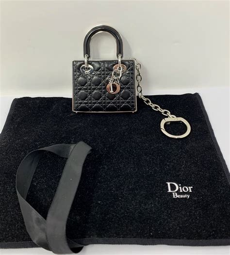 dior sac maquillage|sac designer Dior.